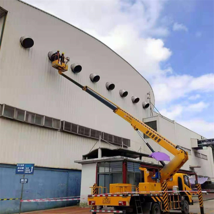 马鞍山高空作业车出租服务：专业广告牌安装解决方案