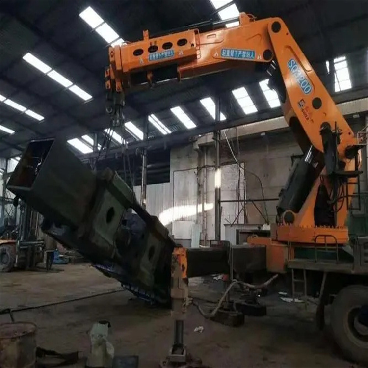 马鞍山130吨折臂吊车出租吊机租赁附近电话